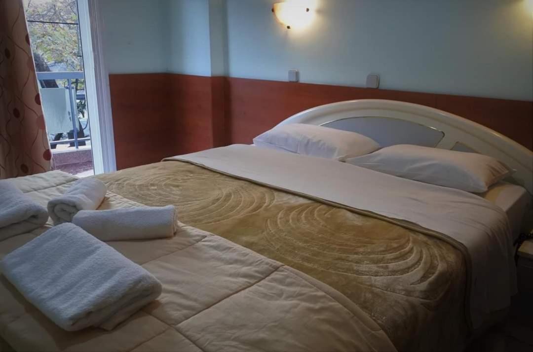 Hotel Elena Edessa Buitenkant foto